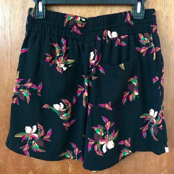 a new day floral print shorts NWOT - Picture 2 of 5